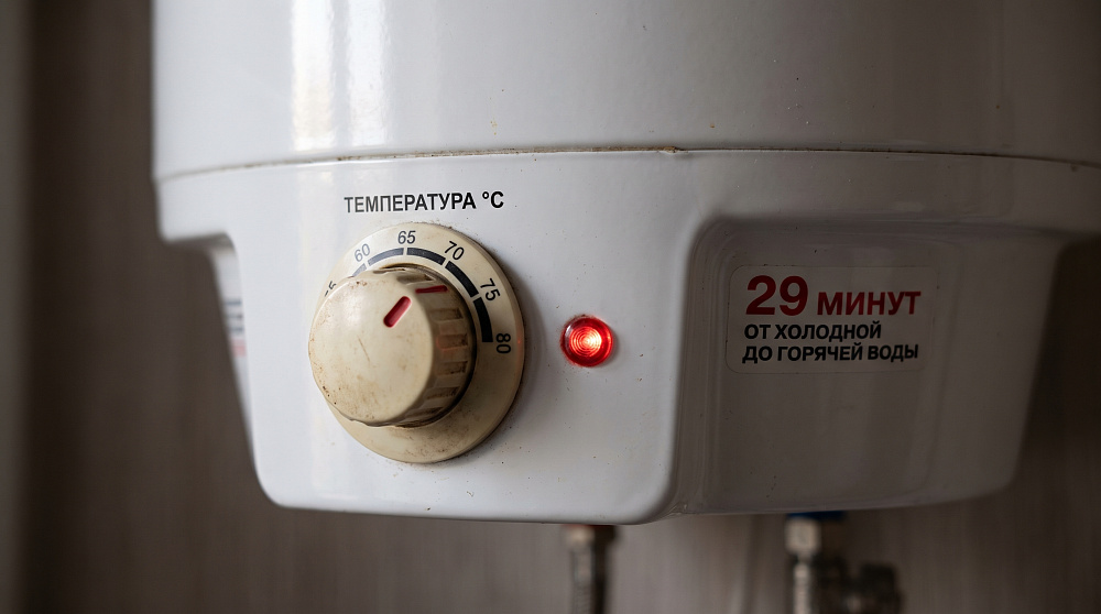EVM 10-O: прибор на стене над раковиной